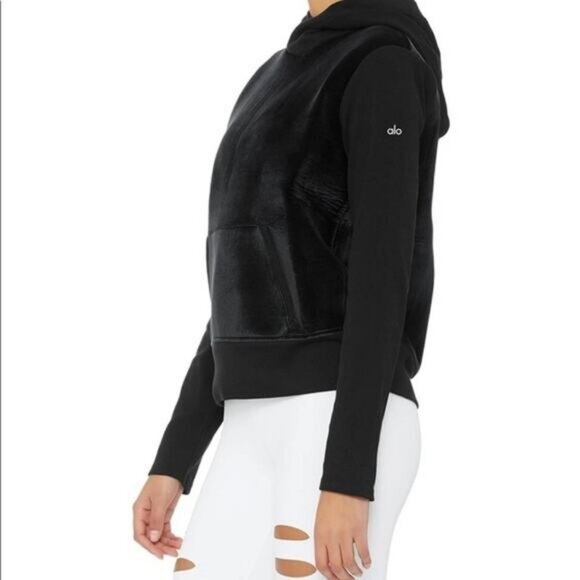 NWT ALO YOGA Luxe Long Sleeve Velour Hoodie Sweatshirt Size XS In Black - Picture 3 of 8